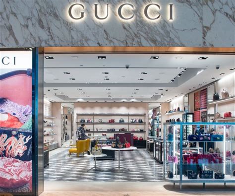 is gucci cheaper at heathrow|gucci store heathrow airport.